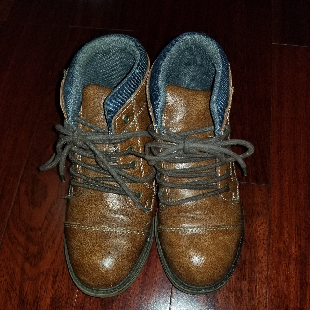 Kids shoes